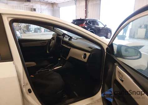 2018 Toyota Corolla Le из США, поврежденный, VIN 2T1BURHE0JC121409